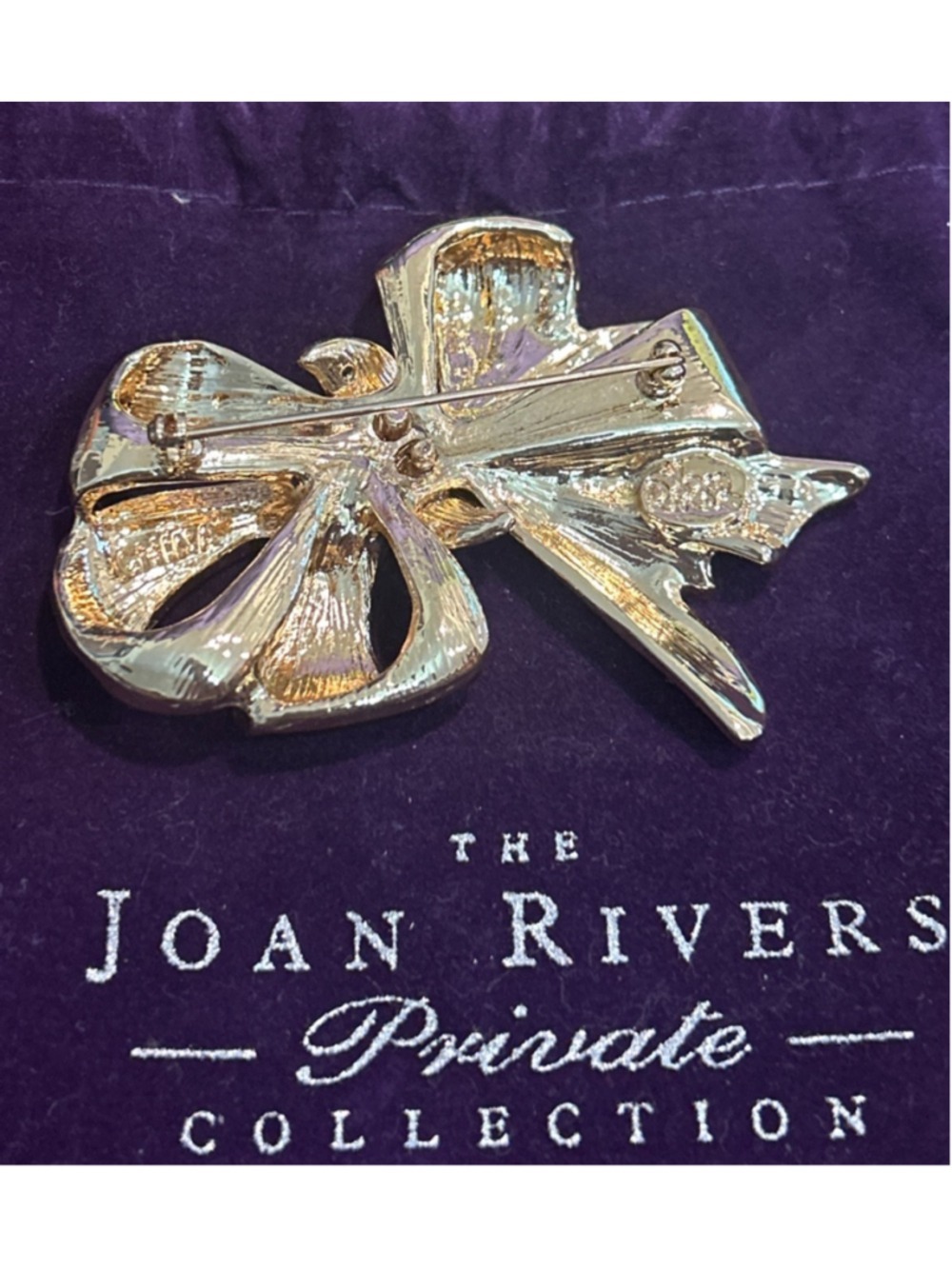 Women's Joan Rivers Red & Gold Bow Brooch Pin from The Private Collection - Picture 2 of 5